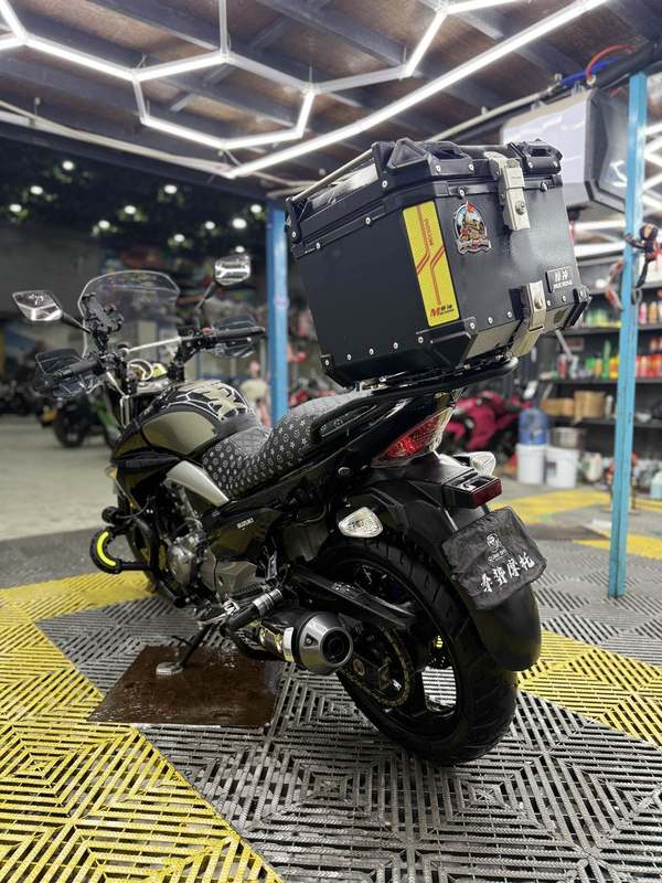 二手豪爵铃木骊驰 GW250