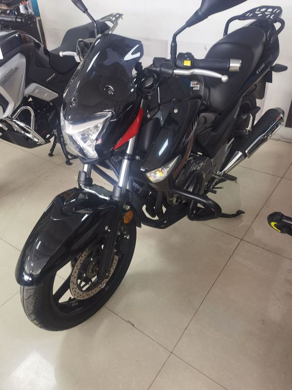 二手豪爵铃木骊驰 GW250