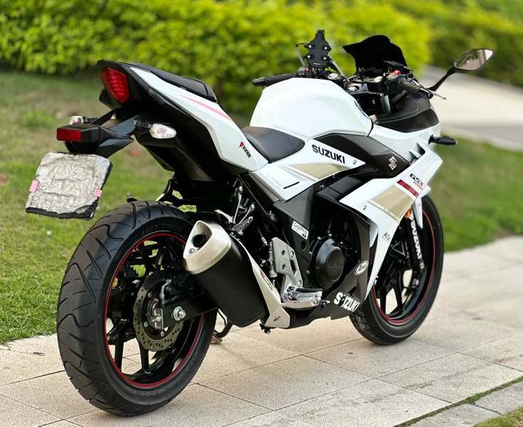二手豪爵铃木GSX250R