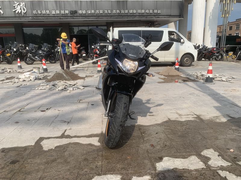 二手豪爵铃木GSX250R