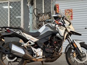 二手五羊本田猛鸷 CB190X