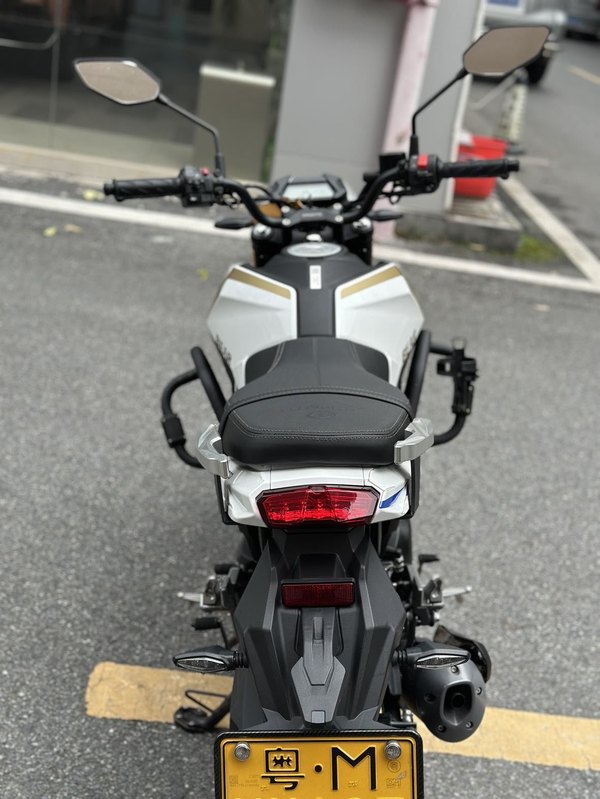 二手春风ST狒狒