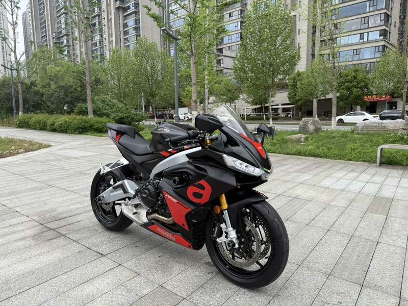 二手阿普利亚RS 660 