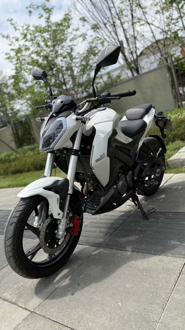 二手贝纳利小迅龙 BN150S