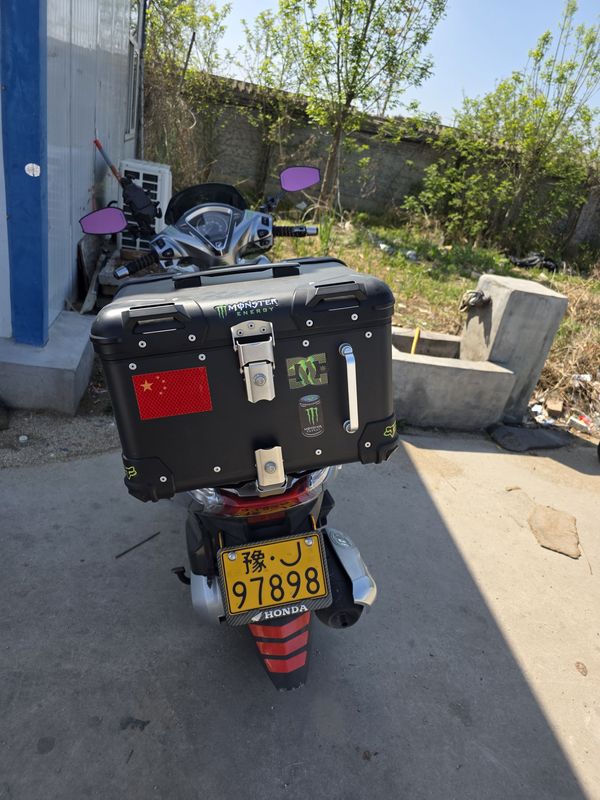 二手五羊本田Lead125