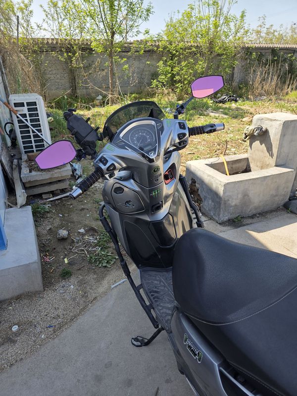 二手五羊本田Lead125