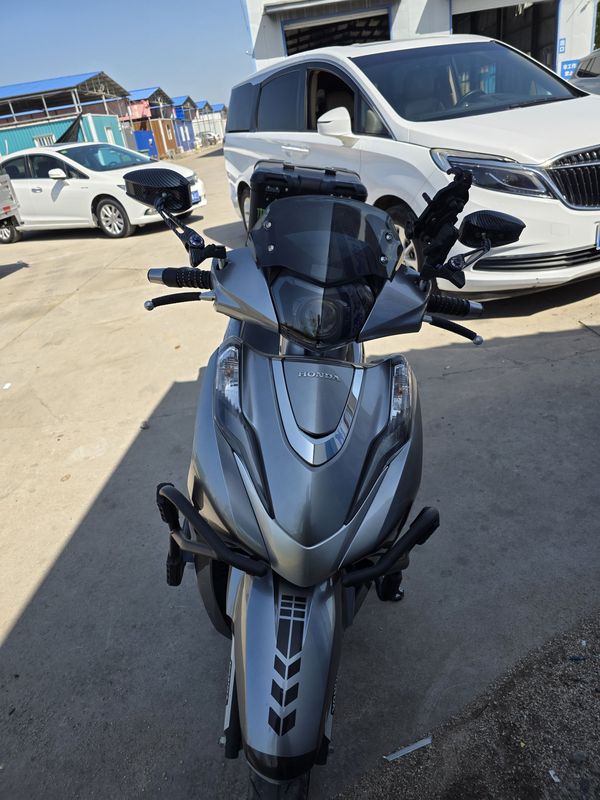 二手五羊本田Lead125