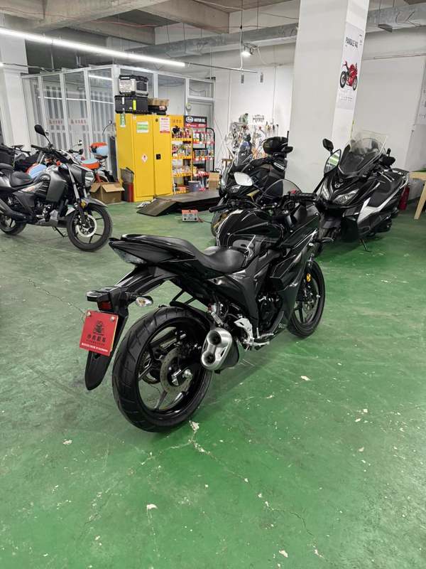 二手济南铃木极客飒 Gixxer 155