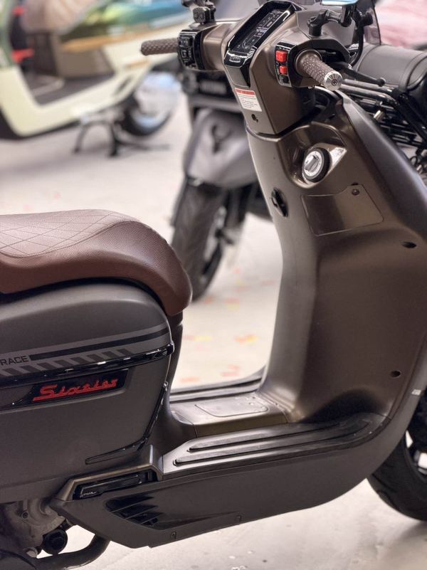 二手维多利亚Sixties 250Si