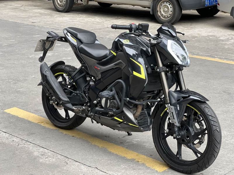 二手贝纳利小迅龙 BN150S