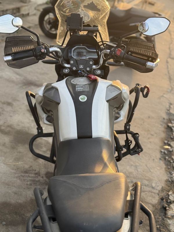 二手五羊本田猛鸷 CB190X