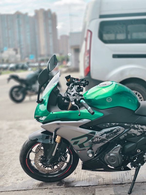 二手贝纳利龙卷风 Tornado 402R