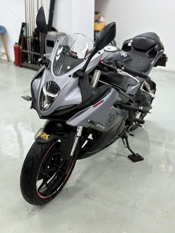 二手贝纳利龙卷风 Tornado 252R