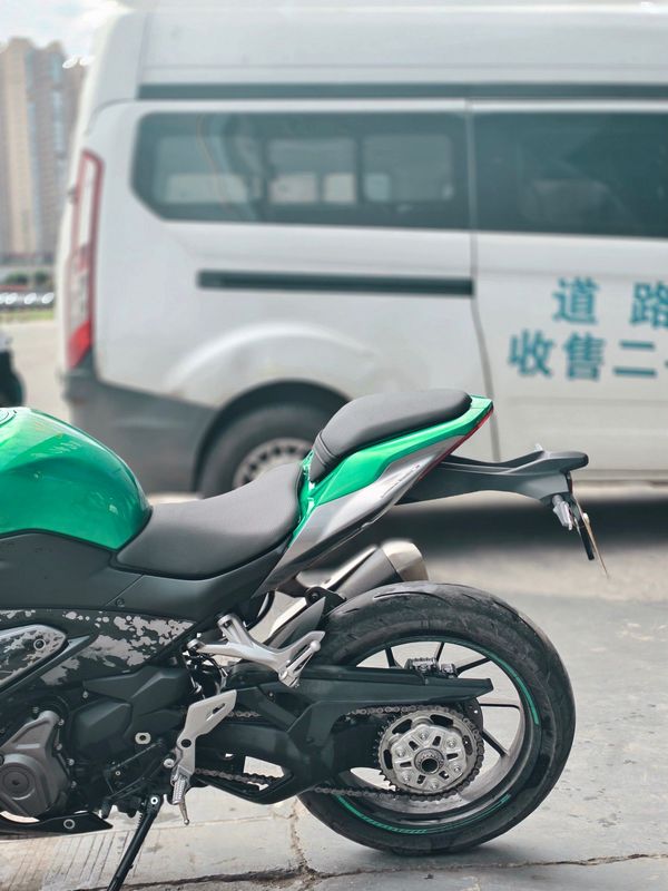 二手贝纳利龙卷风 Tornado 402R