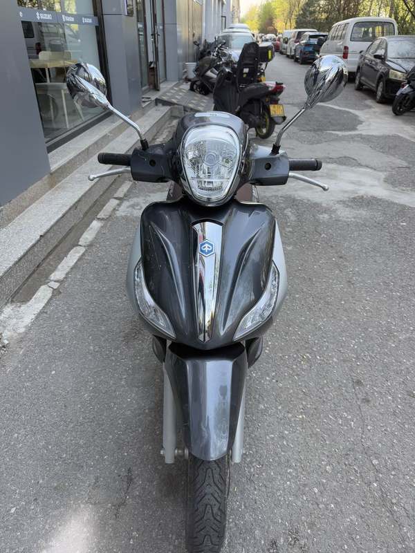 二手比亚乔Medley 150