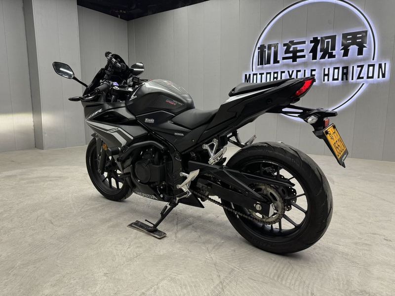 二手本田CBR400R
