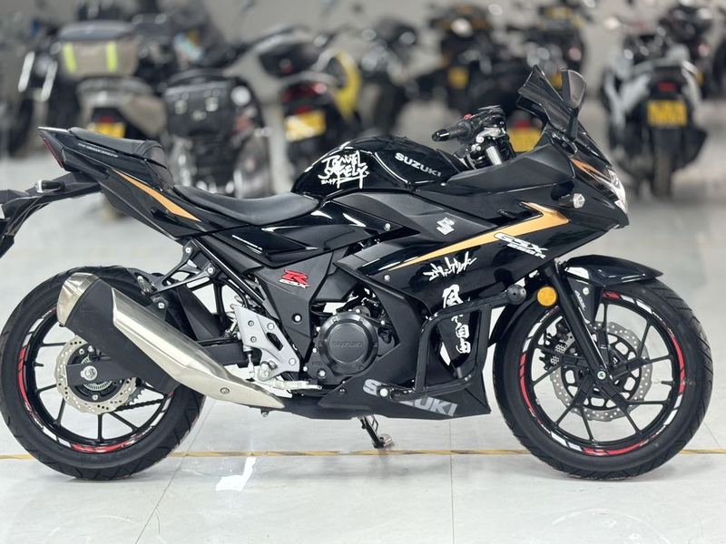 二手豪爵铃木GSX250R
