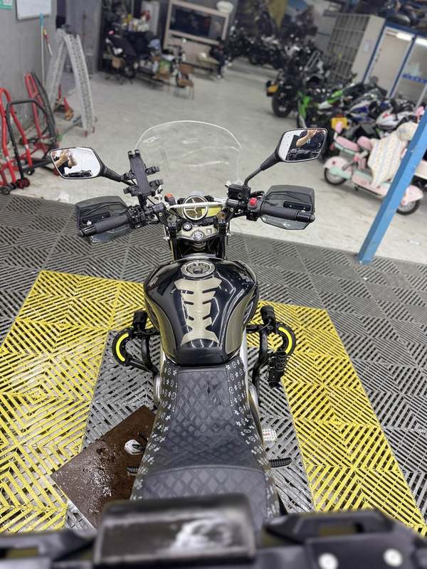 二手豪爵铃木骊驰 GW250