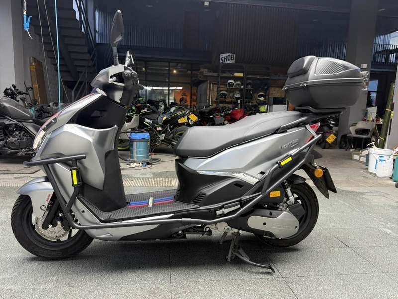 二手QJMOTOR鸿150RS