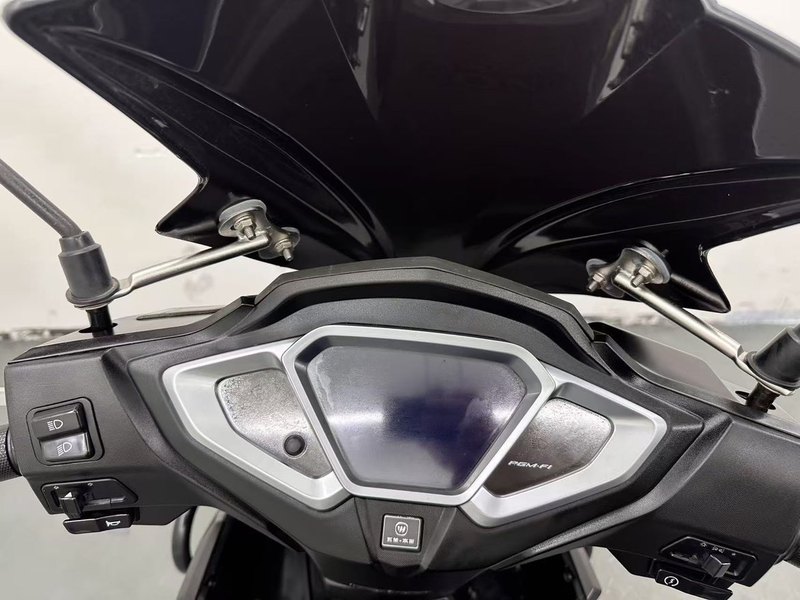 二手五羊本田NX125