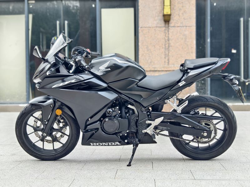 二手本田CBR400R