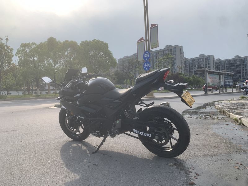 二手豪爵铃木GSX250R