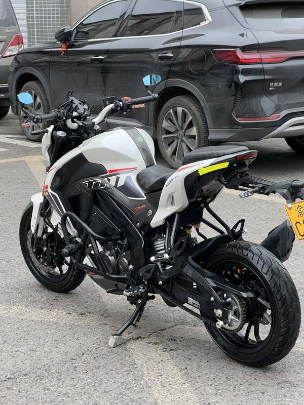 二手贝纳利小迅龙 BN150S