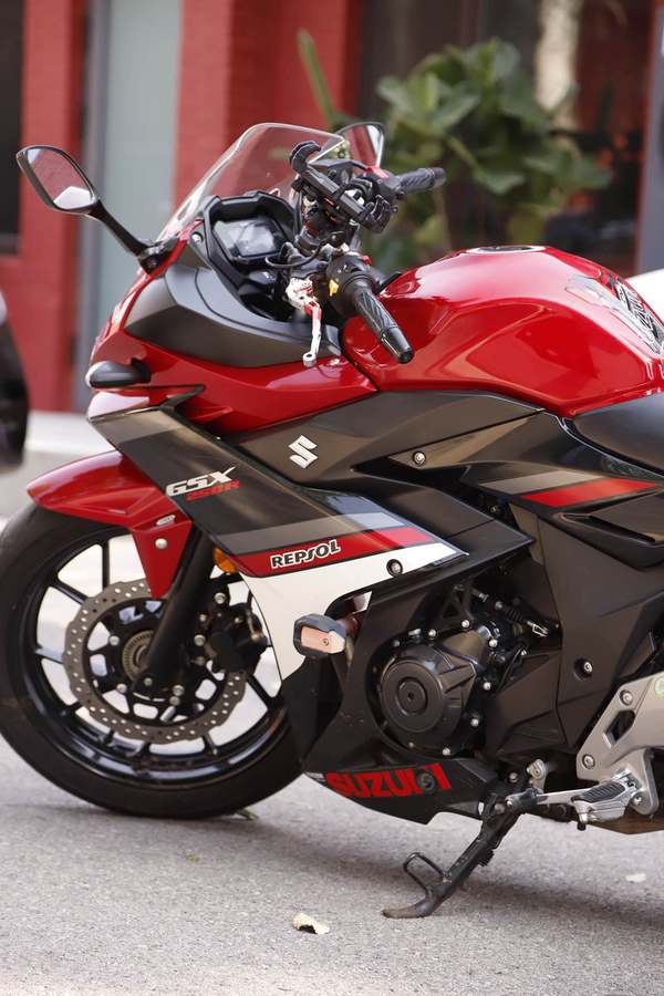 二手豪爵铃木GSX250R