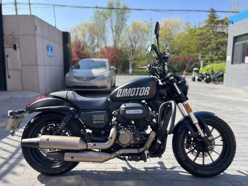 二手QJMOTOR闪300