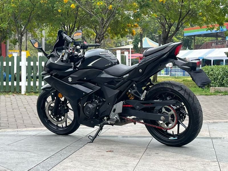 二手豪爵铃木GSX250R
