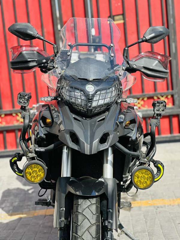 二手贝纳利金鹏 TRK502