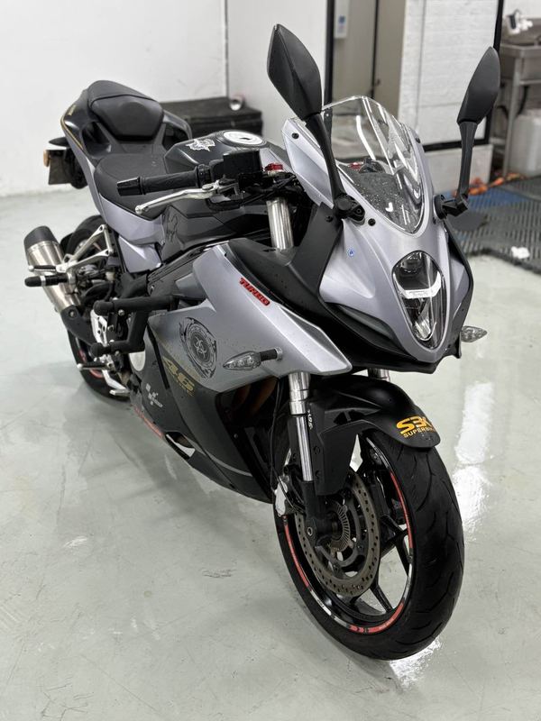 二手贝纳利龙卷风 Tornado 252R