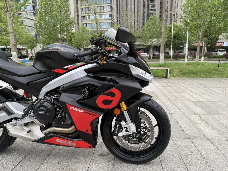 二手阿普利亚RS 660 
