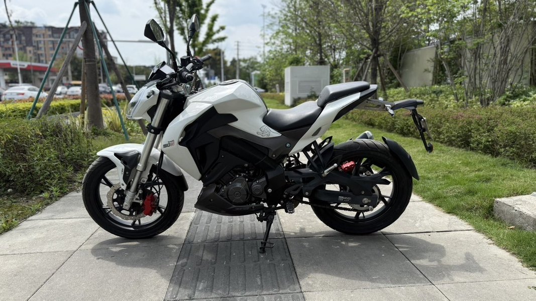 二手贝纳利小迅龙 BN150S