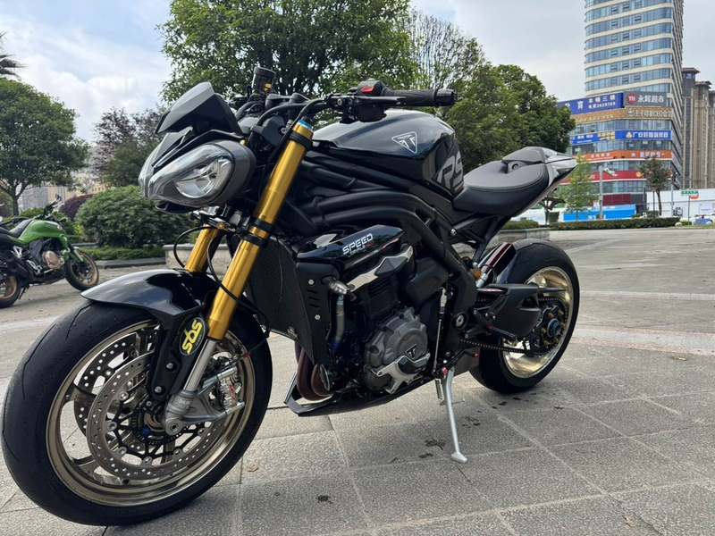 二手凯旋Speed Triple 1200