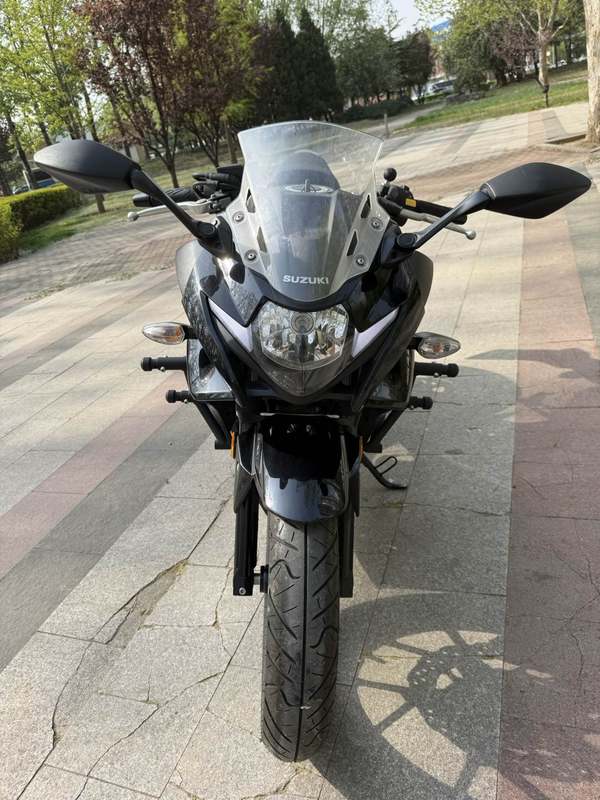 二手豪爵铃木GSX250R