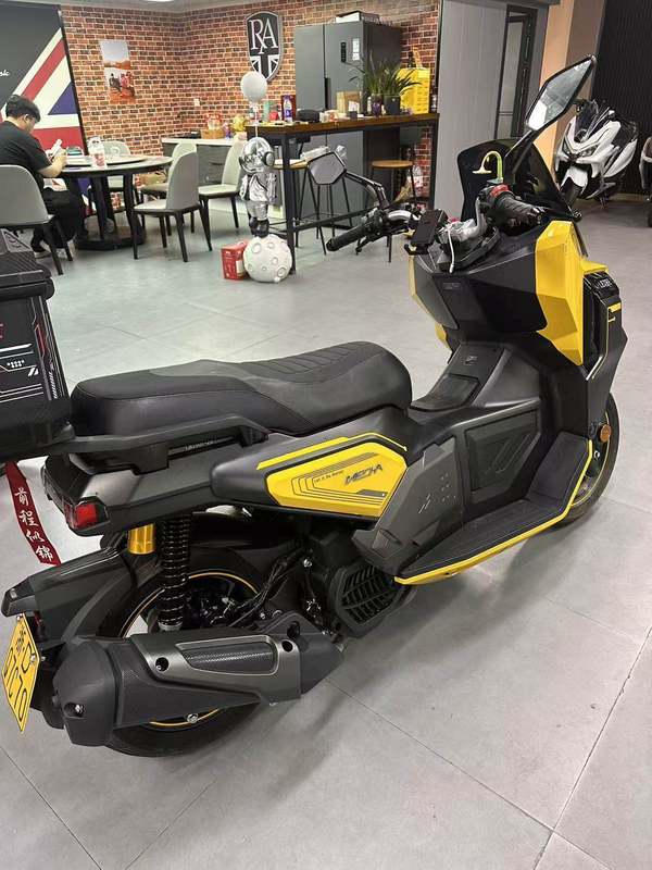 二手猎变机甲蜂