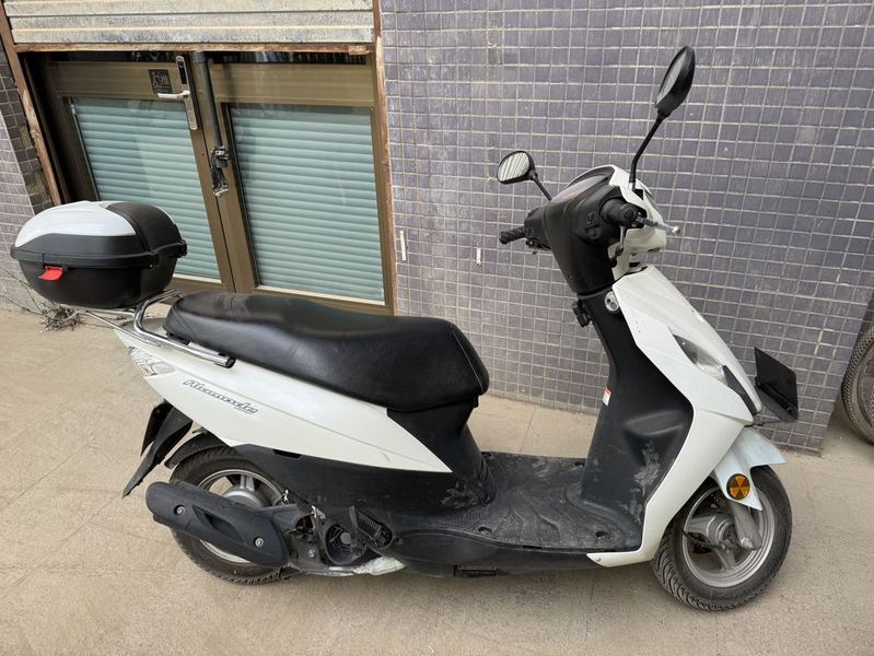 二手豪爵铃木UR110T