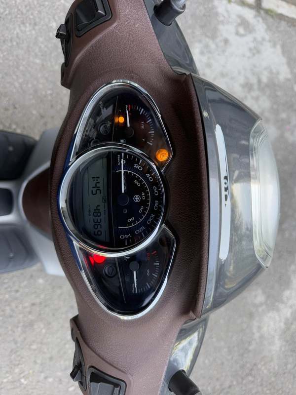 二手比亚乔Medley 150