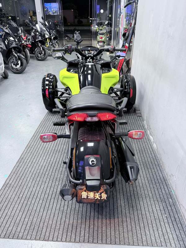 二手庞巴迪Spyder F3 