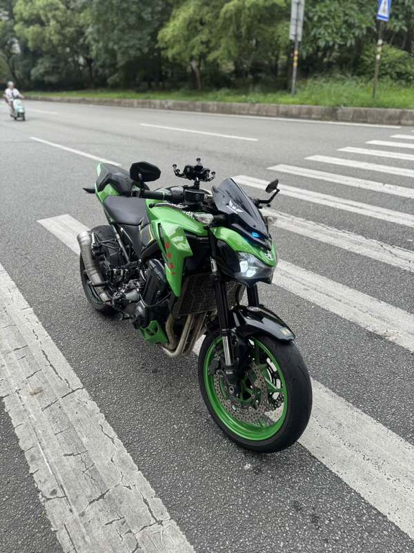 二手川崎Z900