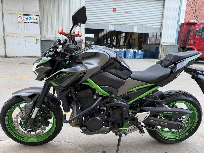 二手川崎Z900