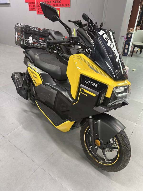 二手猎变机甲蜂