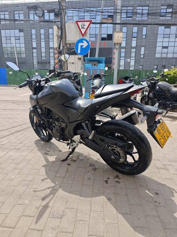 二手雅马哈MT-03