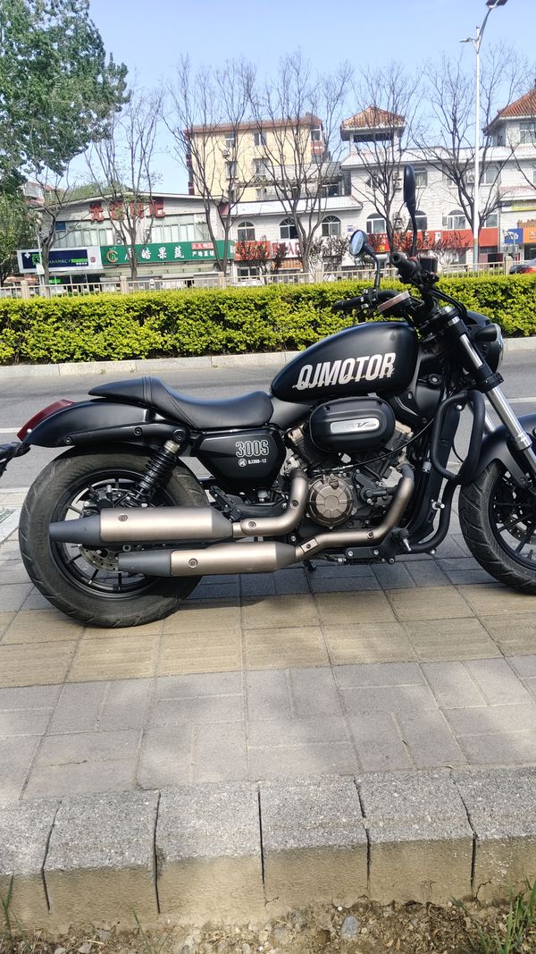 二手QJMOTOR闪300