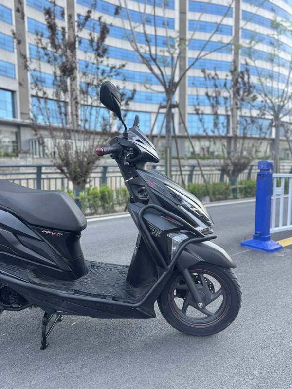 二手新大洲本田裂行 RX125Fi