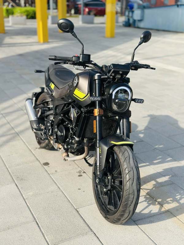 二手贝纳利幼狮 Leoncino 250