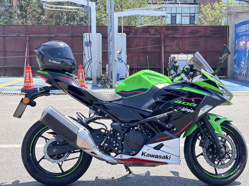 二手川崎Ninja 400