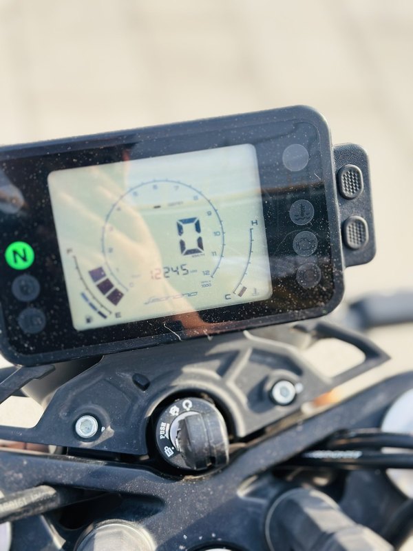 二手贝纳利幼狮 Leoncino 250