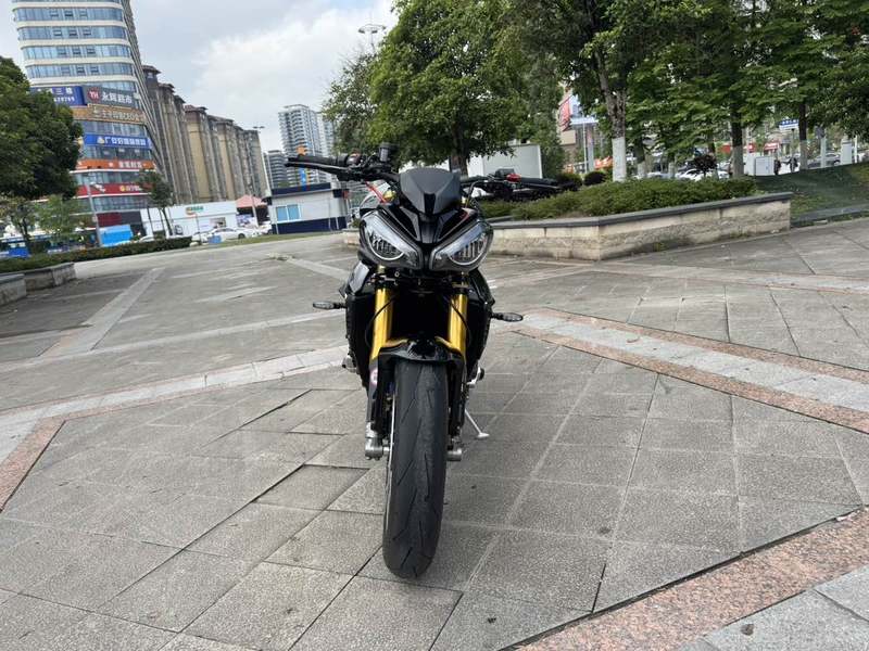 二手凯旋Speed Triple 1200